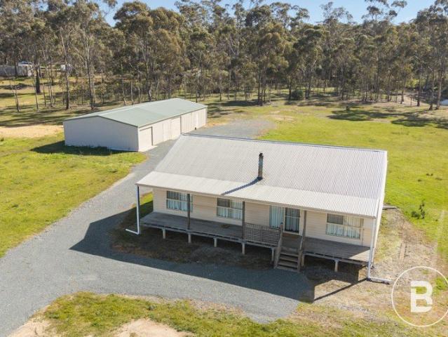 House for sale in Daisy Hill, Victoria