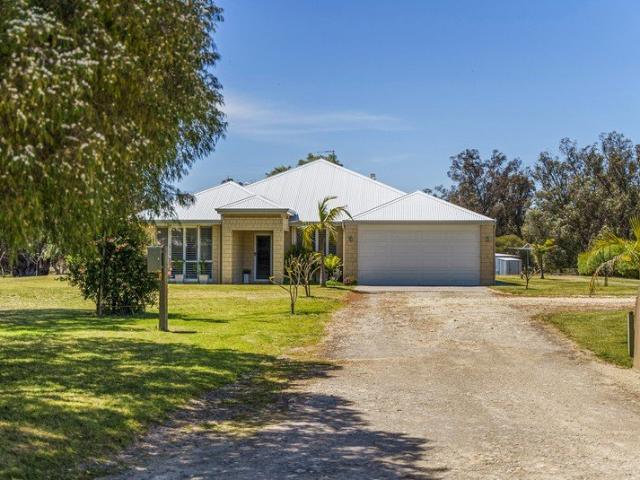 House for sale in Birchmont, Shire of Murray