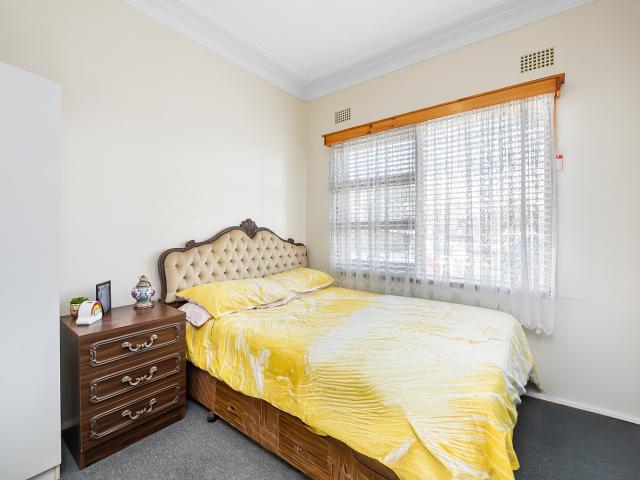 Cottage for sale in Sydney, New South Wales