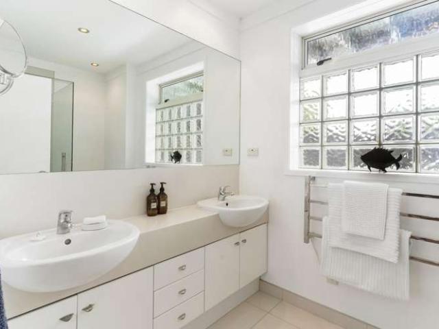 House for sale in Whangaparaoa