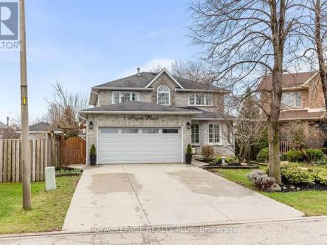 House for sale in Ancaster, Ontario