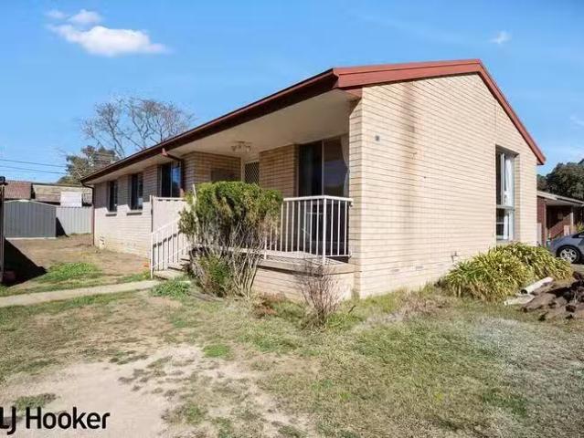 House for rent in Wanniassa, Australian Capital Territory