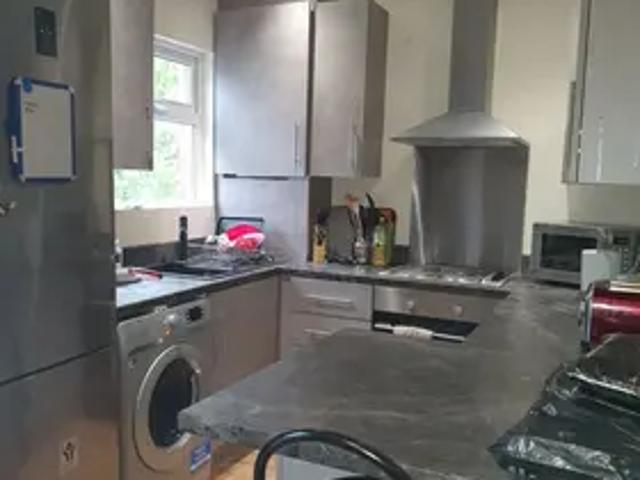 House for rent in Beckett Park, Headingley