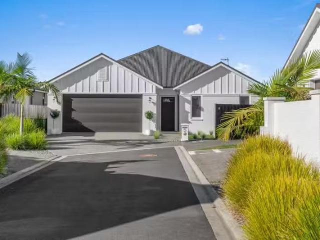 House for sale in Papamoa Sands, Papamoa