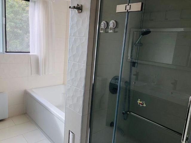 House for rent in Pointe-claire, Quebec