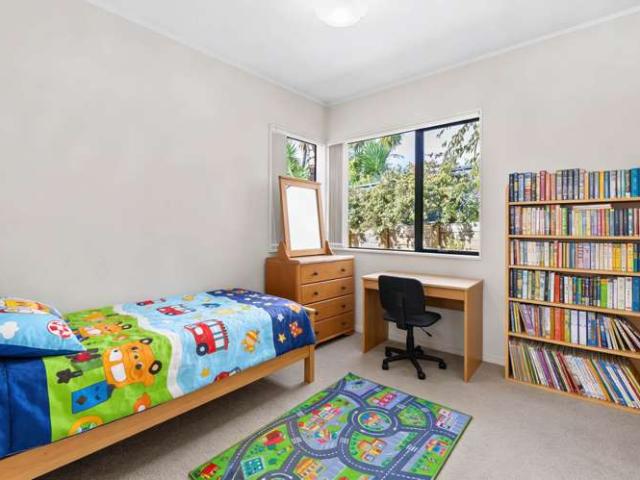 House for sale in Paremoremo