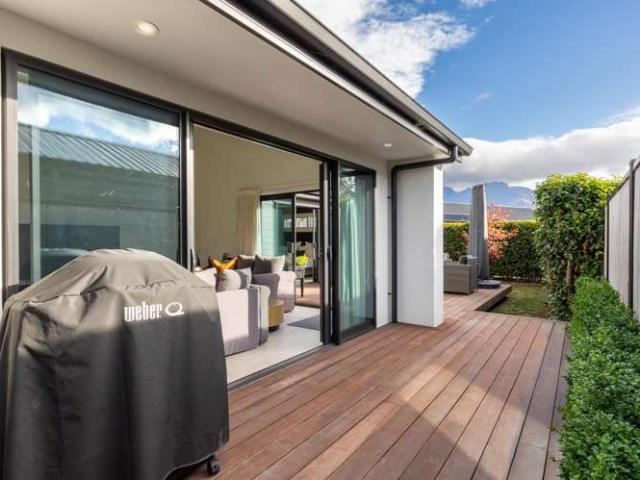 House for sale in Otakou