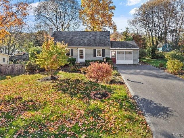 House for sale in Fairmount, Town of Camillus