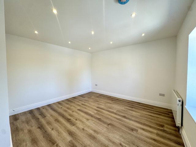 Apartment for rent in London Borough of Hounslow, Heston