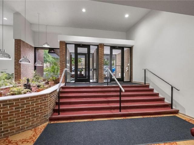Condo for sale in Pittsburg, Pennsylvania