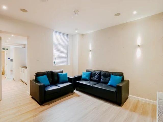 Apartment for rent in Stoke, Stoke-on-Trent