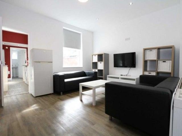 Room for rent in West Midlands