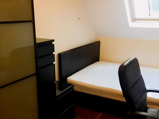 Apartment for rent in Moorlands, Bare