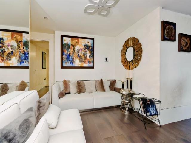 Apartment for rent in Nine Elms, Greater London