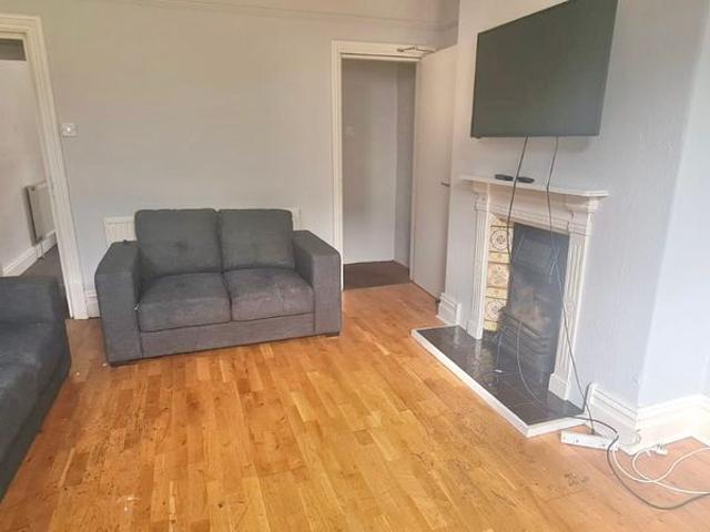 House for rent in Beckett Park, Leeds