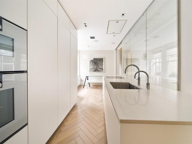 Apartment for rent in Chelsea, Greater London