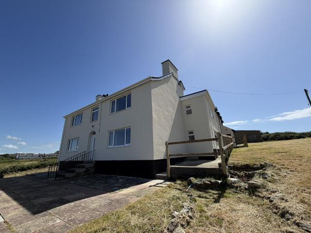 House for rent in Penrhyn, Cemaes
