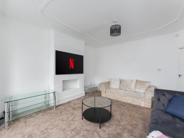 House for rent in Camp Field, Leeds