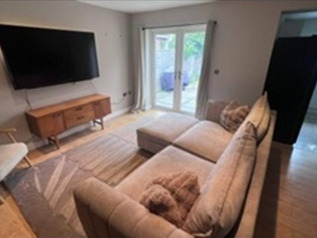House for rent in Black Friars, Old Wharf