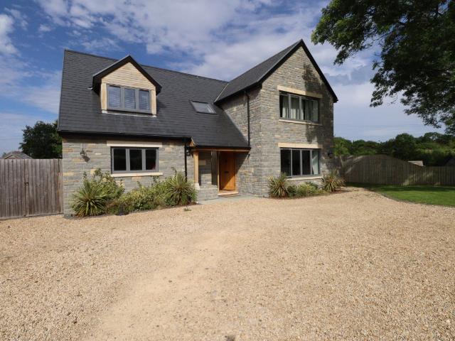 House for rent in Street, Somerset