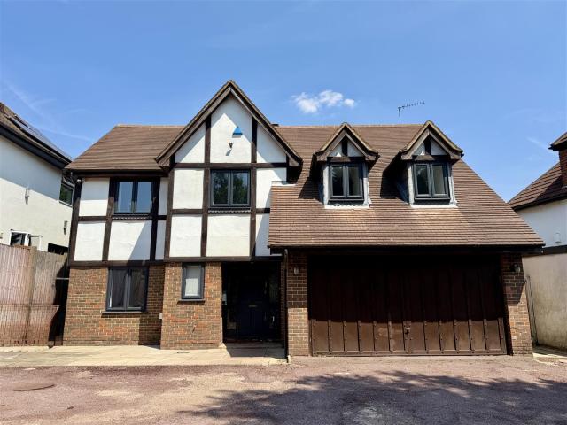 House for rent in The Hale, Mill Hill