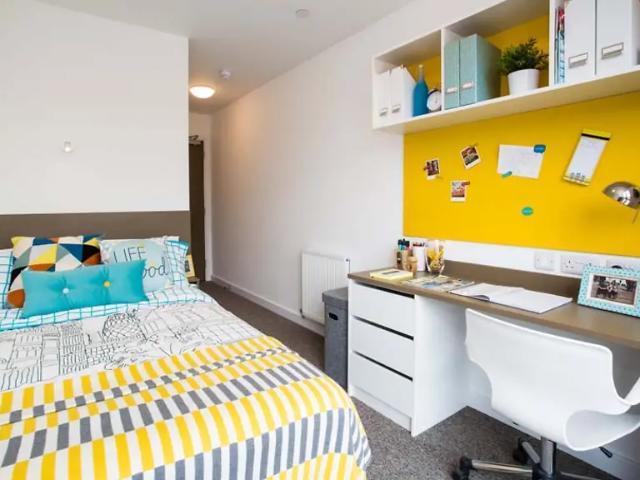 Room for rent in Wembley Stadium Industrial Estate, Greater London