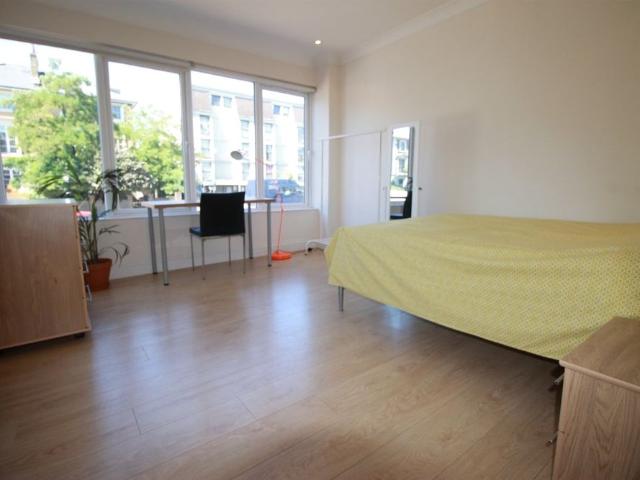 Apartment for rent in Chalk Farm, Greater London