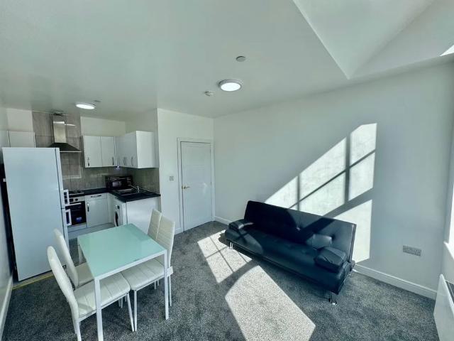 Apartment for rent in Lenton Abbey, Haddon