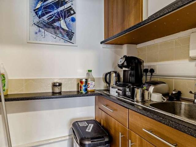 Flat for sale in Hillsborough, South Yorkshire