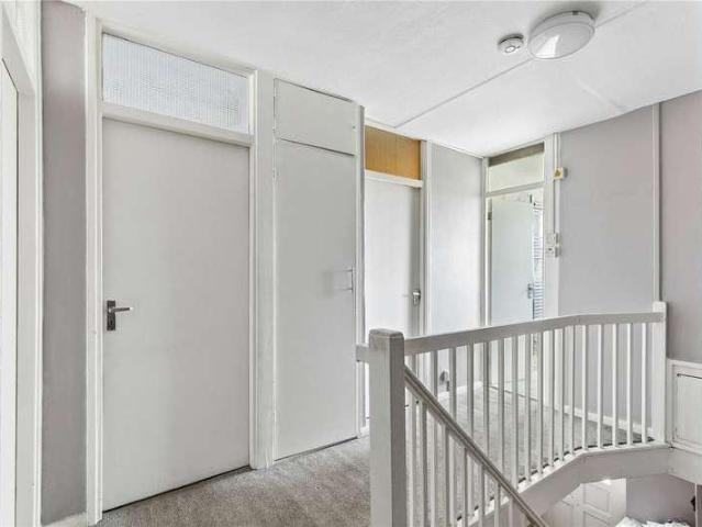 Flat for sale in Furzedown, Greater London