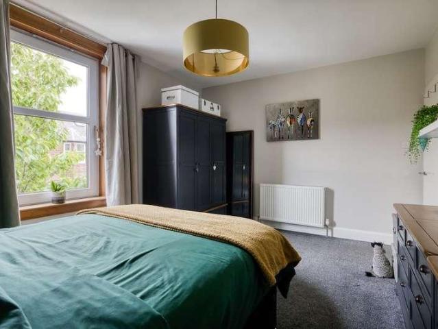 Flat for sale in Leith Links, Leith