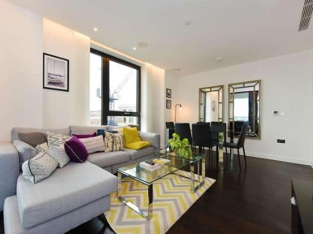 Flat for sale in Nine Elms, Greater London