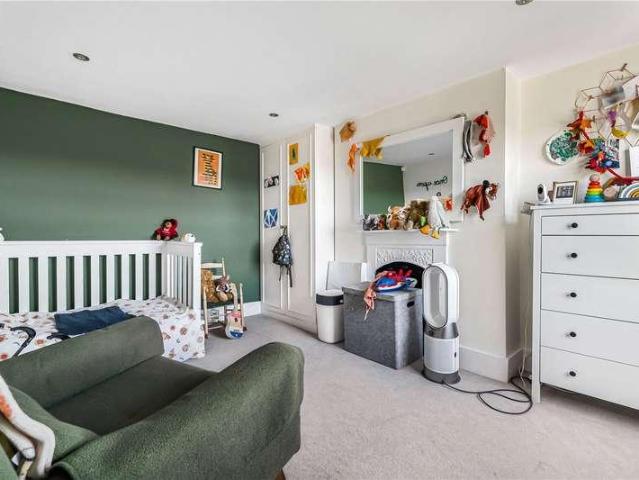 Flat for sale in Ferme Park, Greater London