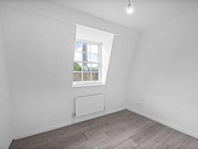 Flat for sale in Fitzrovia, Greater London