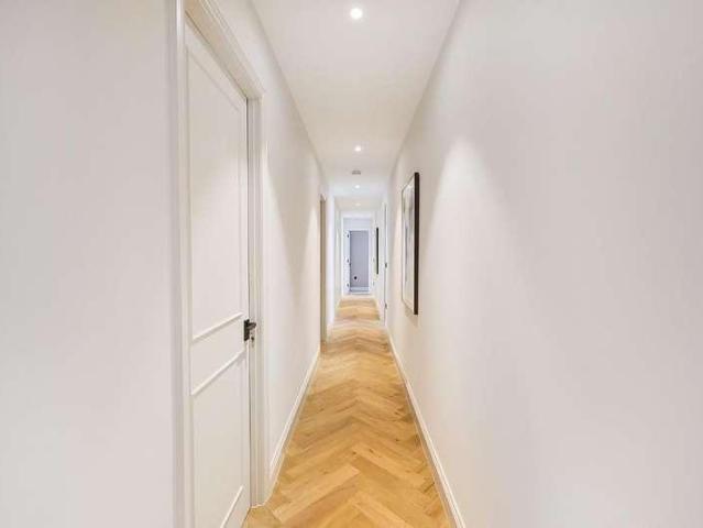 Flat for sale in St. John's Wood, Greater London
