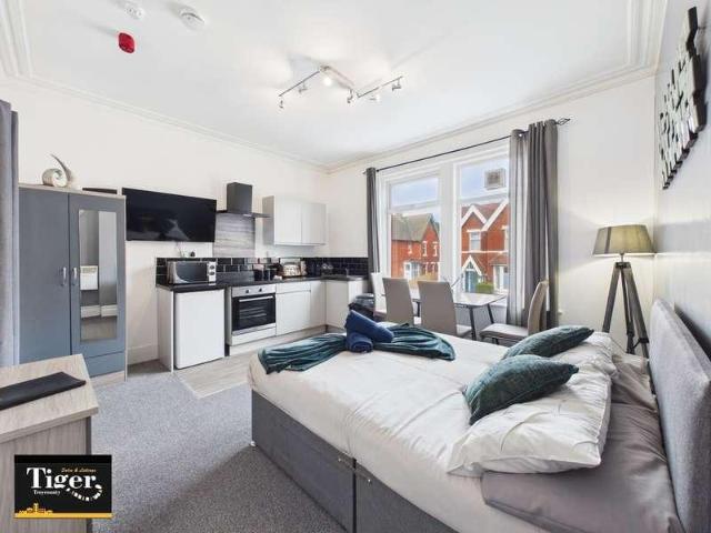 Flat for sale in Revoe, Blackpool