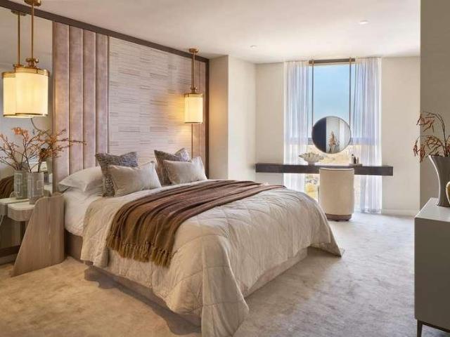 Flat for sale in Lot's Village, Greater London