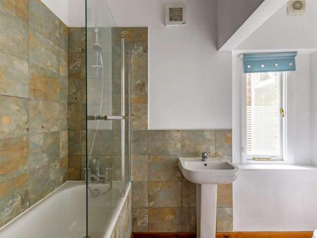 Flat for sale in Maida Vale, Greater London