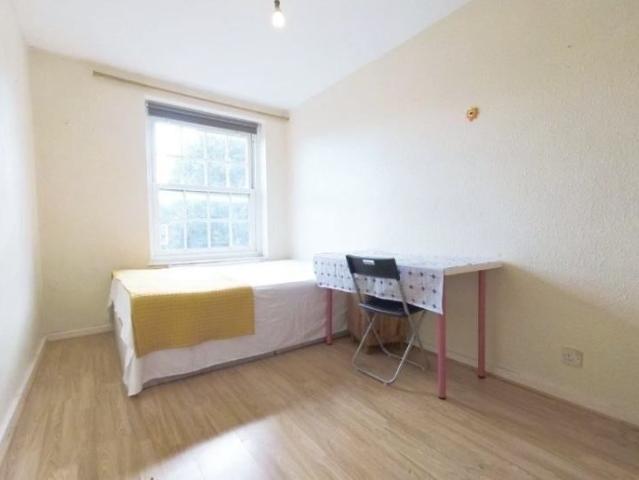 Apartment for rent in Kennington, Greater London