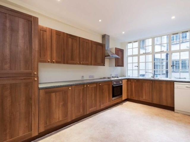 Apartment for rent in St. John's Wood, Greater London