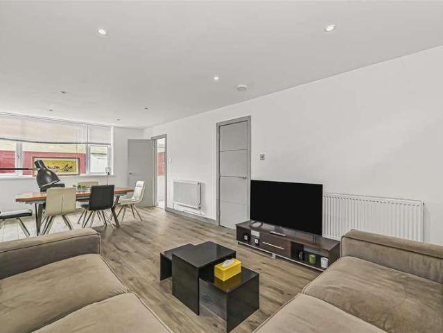 Apartment for rent in Leyton, Greater London