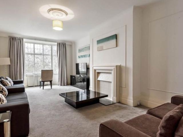 Apartment for rent in St. John's Wood, Greater London