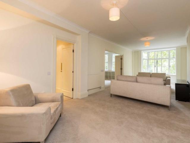 Apartment for rent in St. John's Wood, London