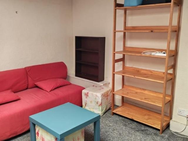 Apartment for rent in Mayfield, Newington