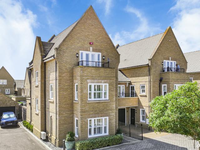 Farm for sale in Alton Barnes, Essex