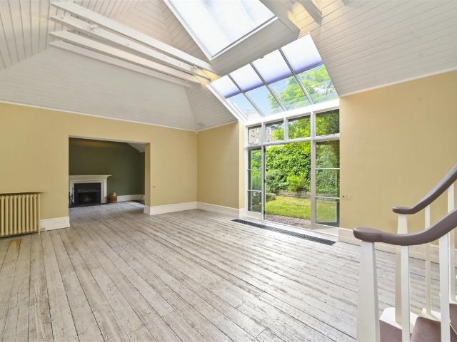 House for rent in Brompton, Greater London