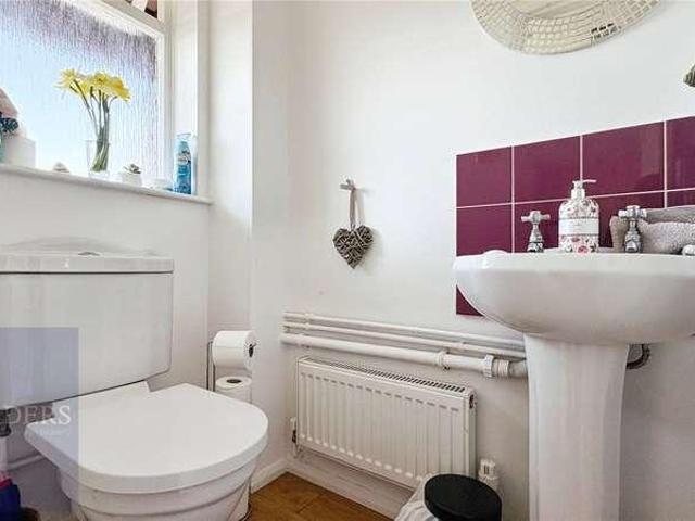 House for sale in Chipping Hill, Essex