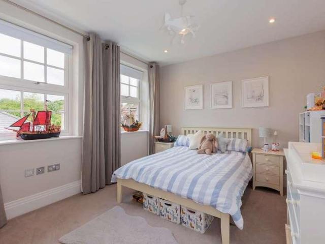 House for sale in Windsor, Littlewick Green