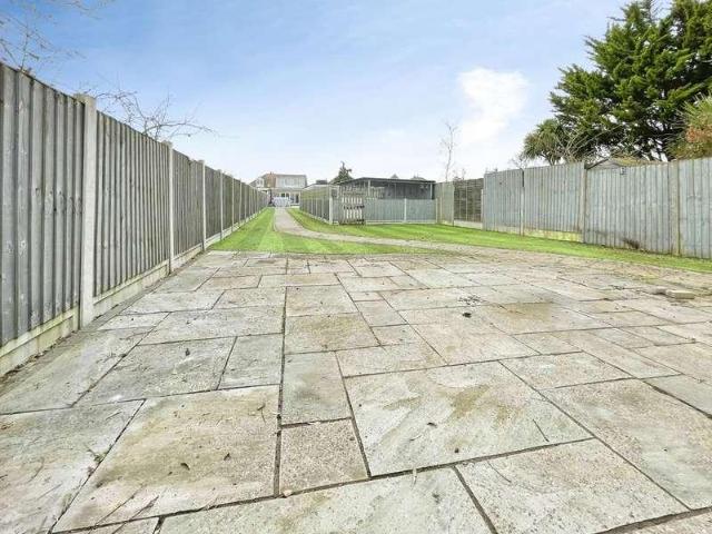 House for sale in Dale Hill, Essex