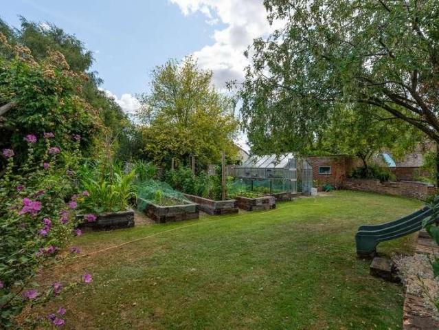 House for sale in Evershot, Oxfordshire